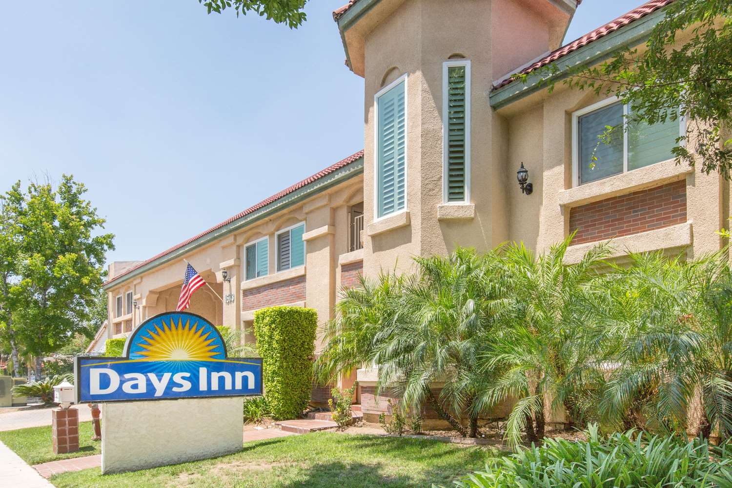 Days Inn by Wyndham Near City Of Hope 2/24