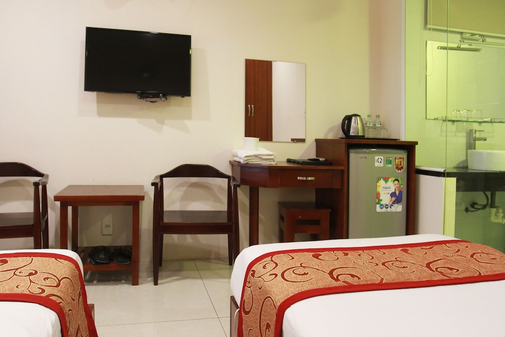 Ngoc Minh Hotel 57/69