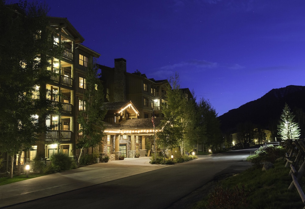 Teton Mountain Lodge and Spa A Noble House Resort 11/67