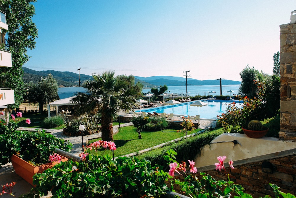 Marmari Bay Hotel 52/56