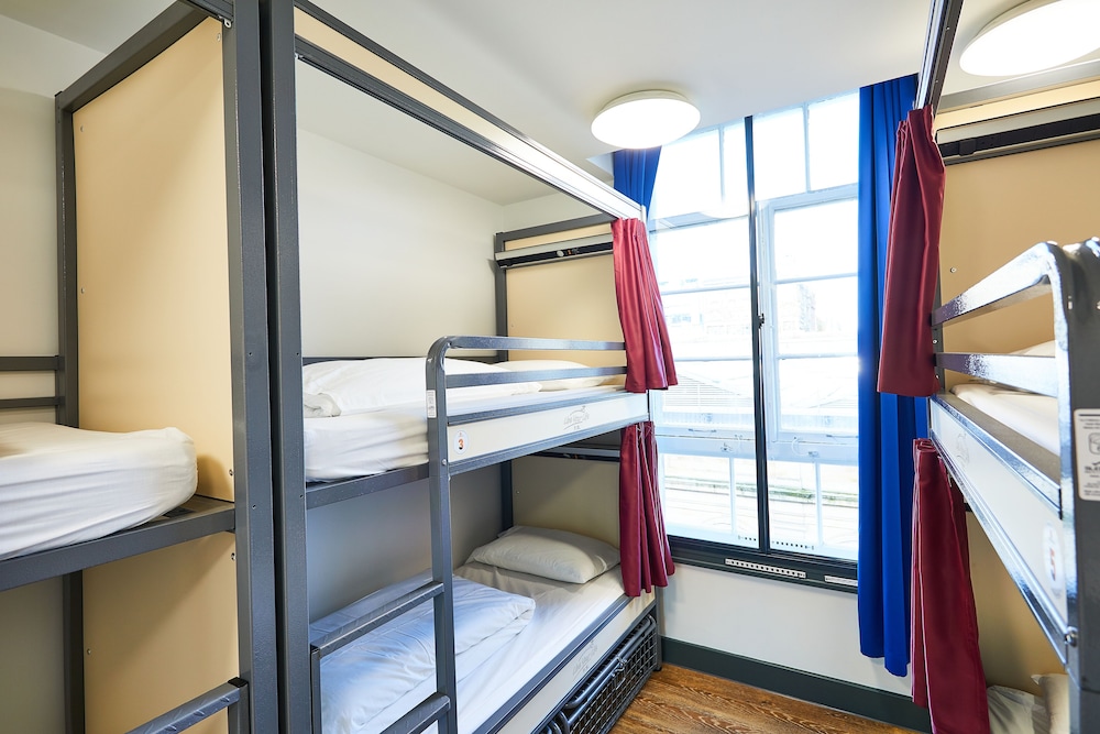 Private, 6 Beds, 3 Bunk Beds, Shared Bathroom