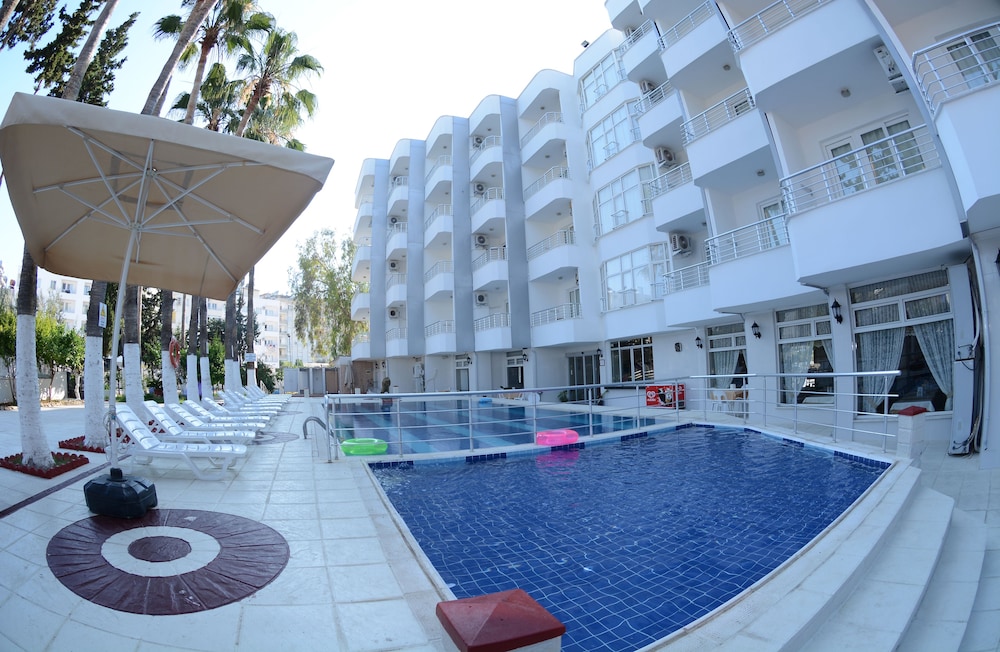 EYLUL HOTEL 5/50