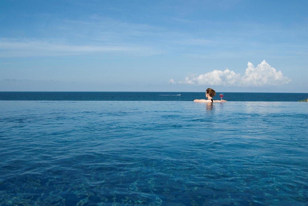 Avani Pemba Beach Hotel And Spa 75/80