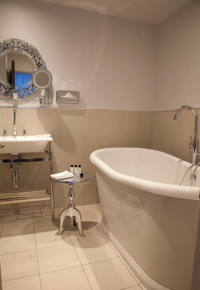 Vanbrugh House Hotel 42/47