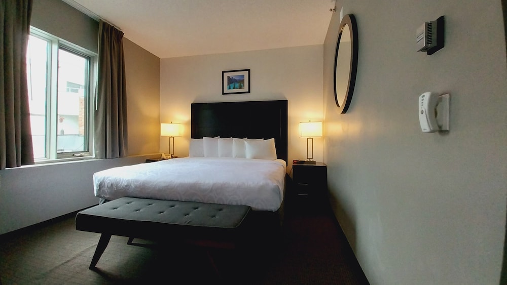 King Edward Hotel 28/55