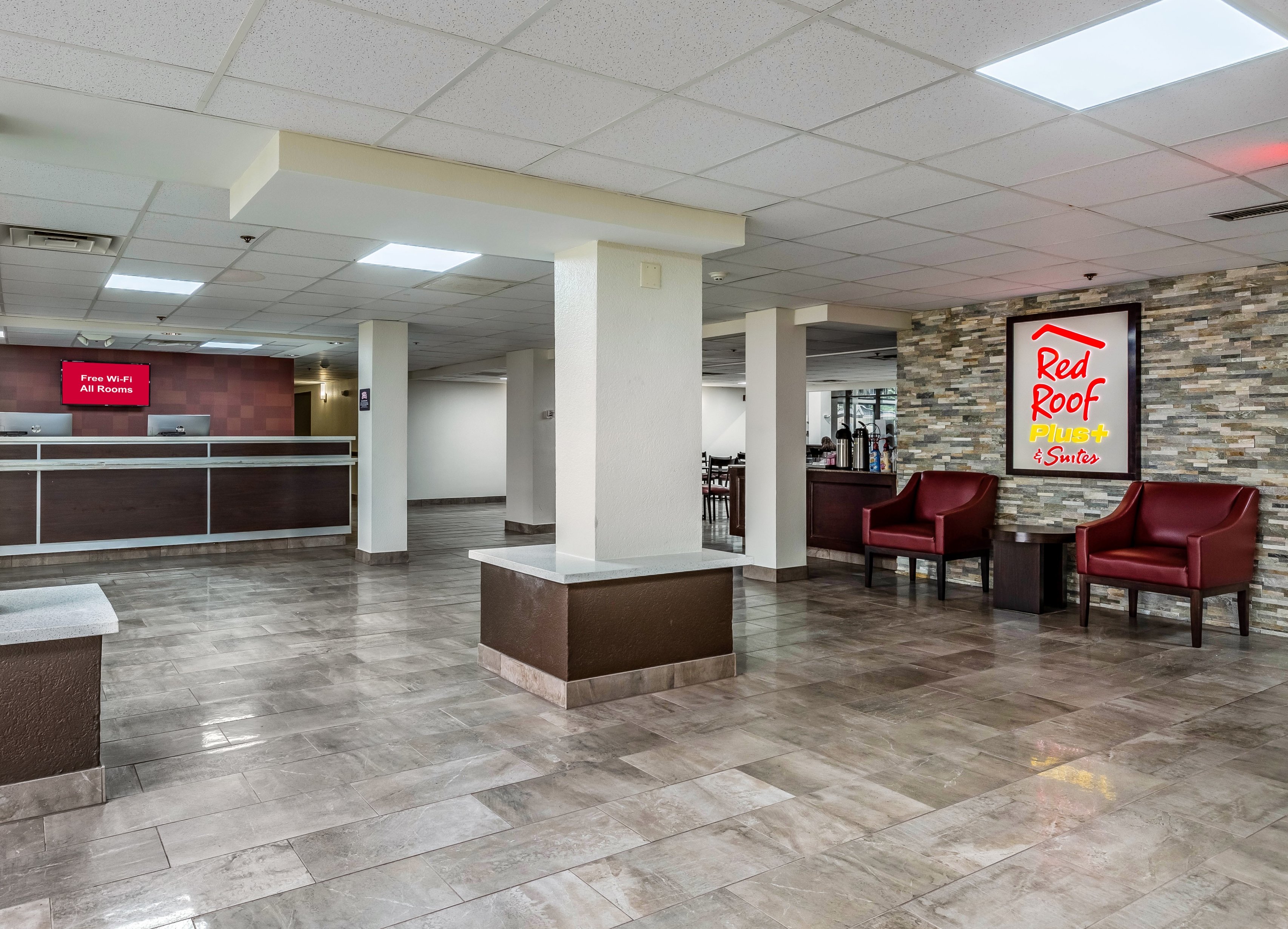 Red Roof Inn Plus and Suites Houston IAH Airport SW 24/34