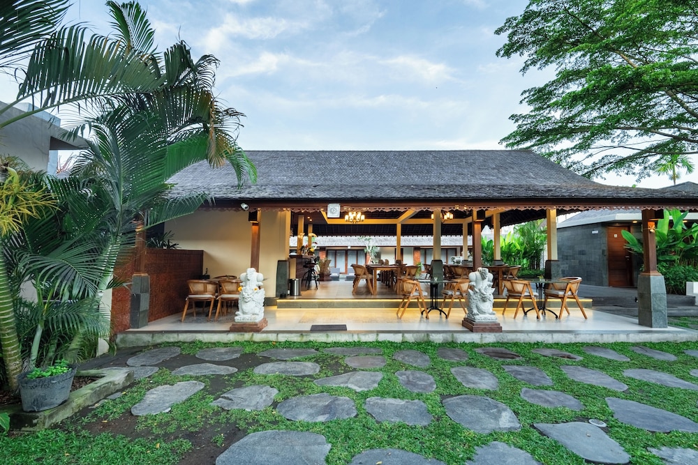 Puri Andong Villa 1/64