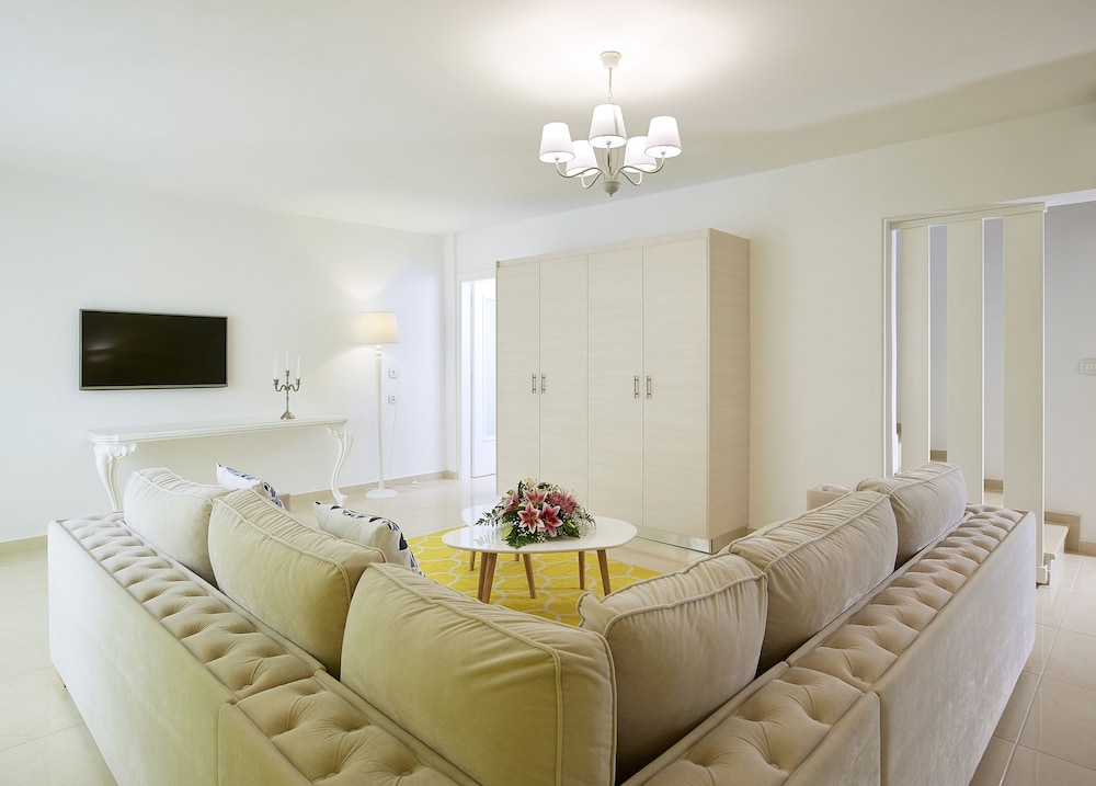 Anemos Luxury Grand Resort 130/153