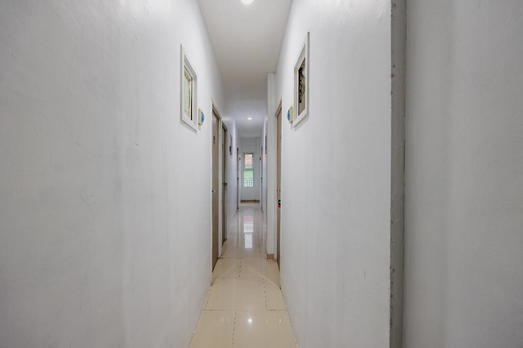 Reddoorz Near Metropolitan Mall Bekasi 35/50
