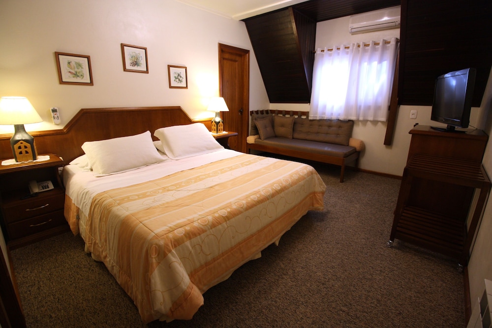 Hotel Azaleia 14/50