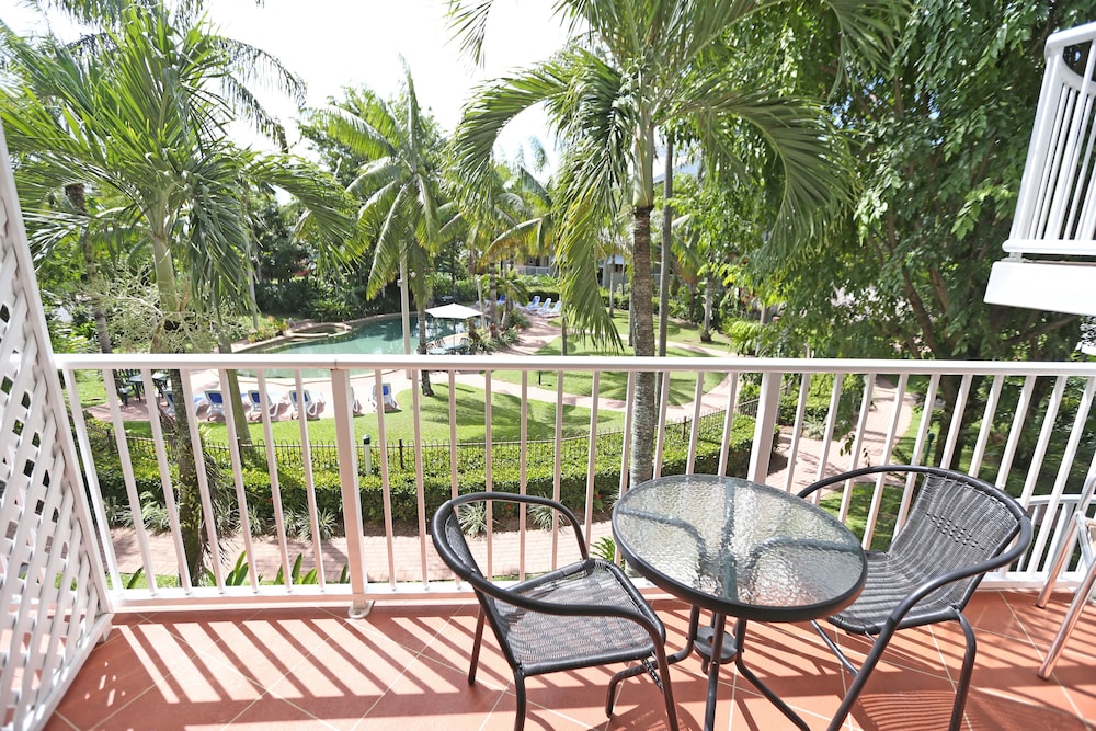CAIRNS BEACH RESORT 28/49