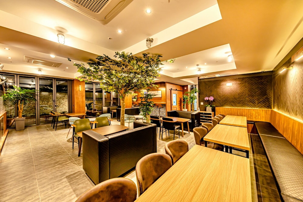 The Jade hotel 24/33