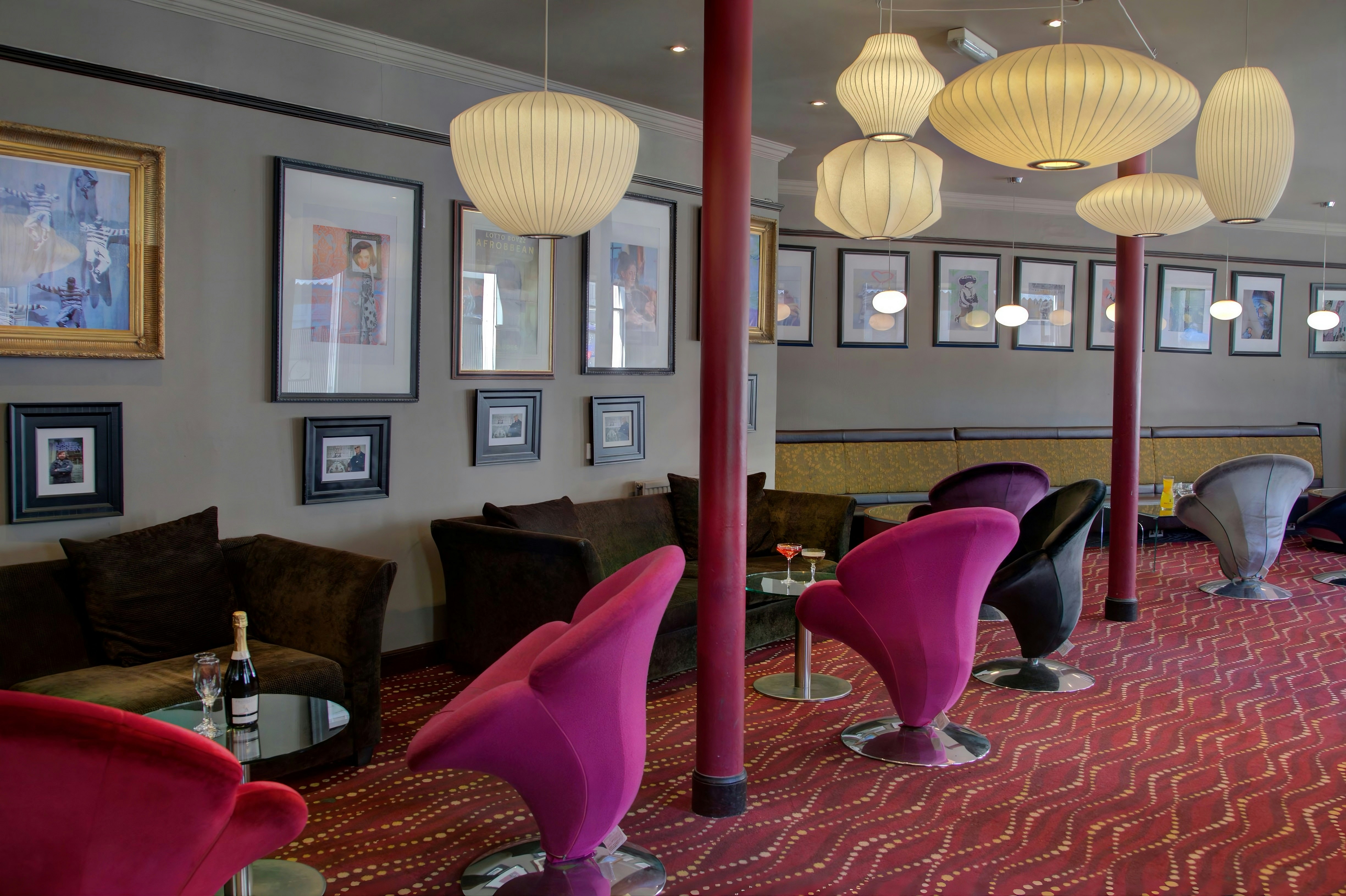 Carmelite Hotel 40/50