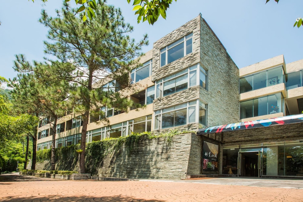 Cedarwood Villa 43/46
