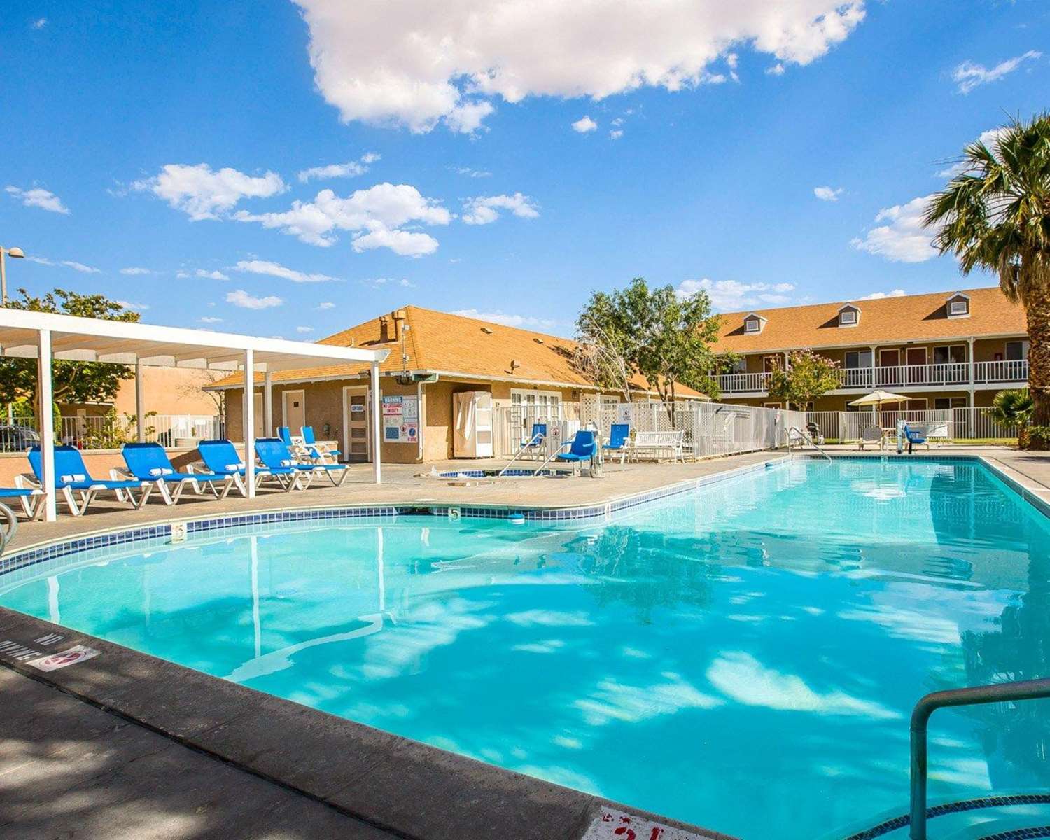 Clarion Inn Near China Lake Naval Station 23/43