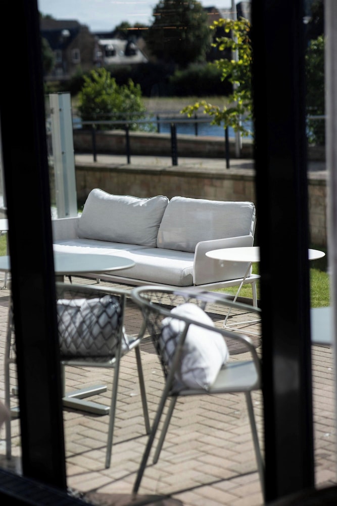 AC Hotel Inverness 32/60