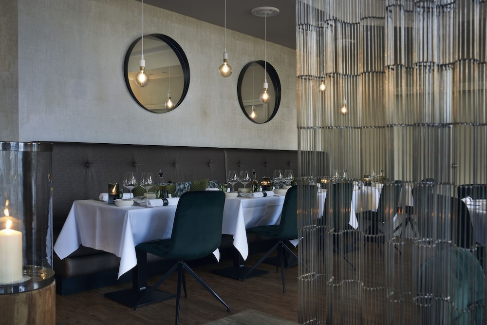 M Hotel 30/60