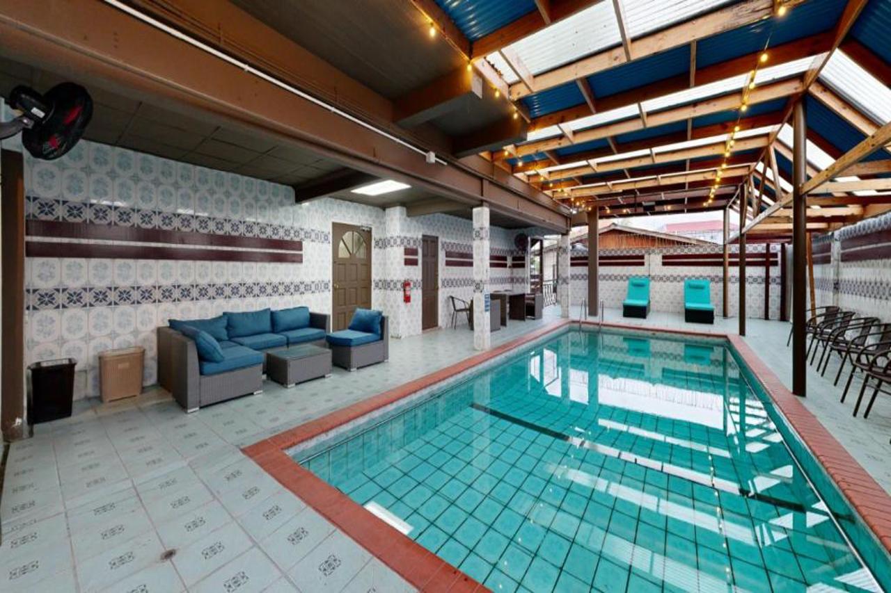 Regency Suites Hotel 14/20