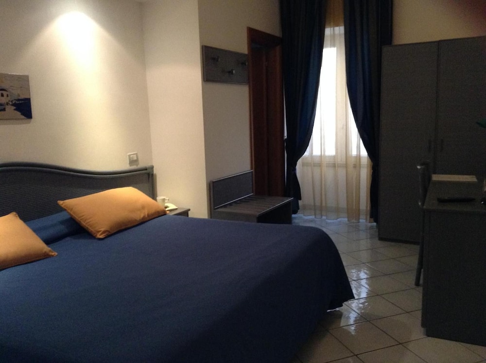 HOTEL FLORIDIANA 23/63