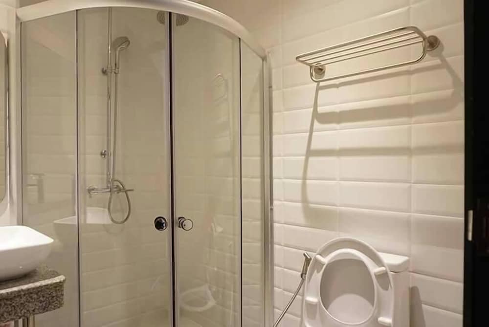 168 Studio Hotel Ubon Ratchathani 47/48