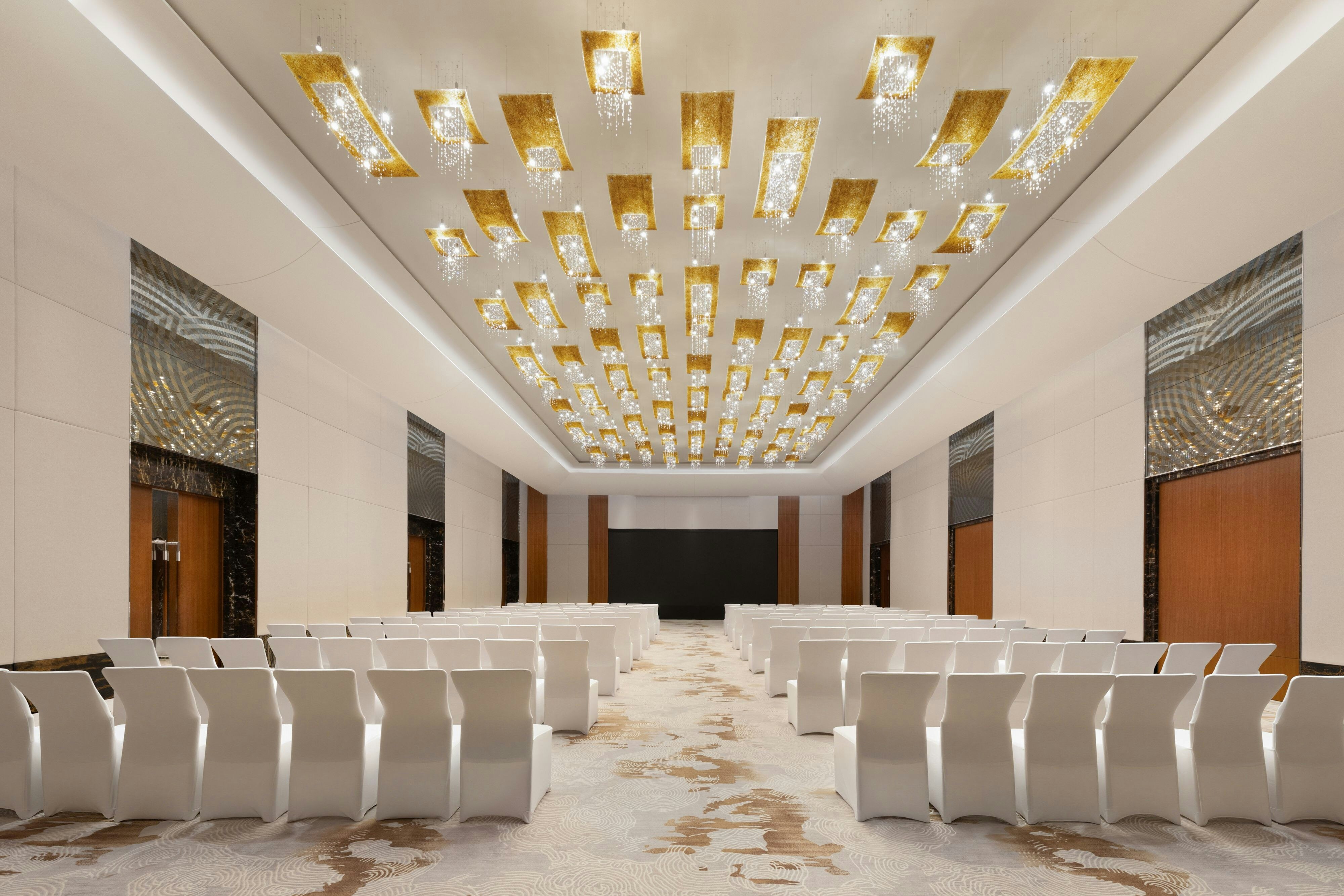 Sheraton Grand Beijing Dongcheng Hotel 20/40
