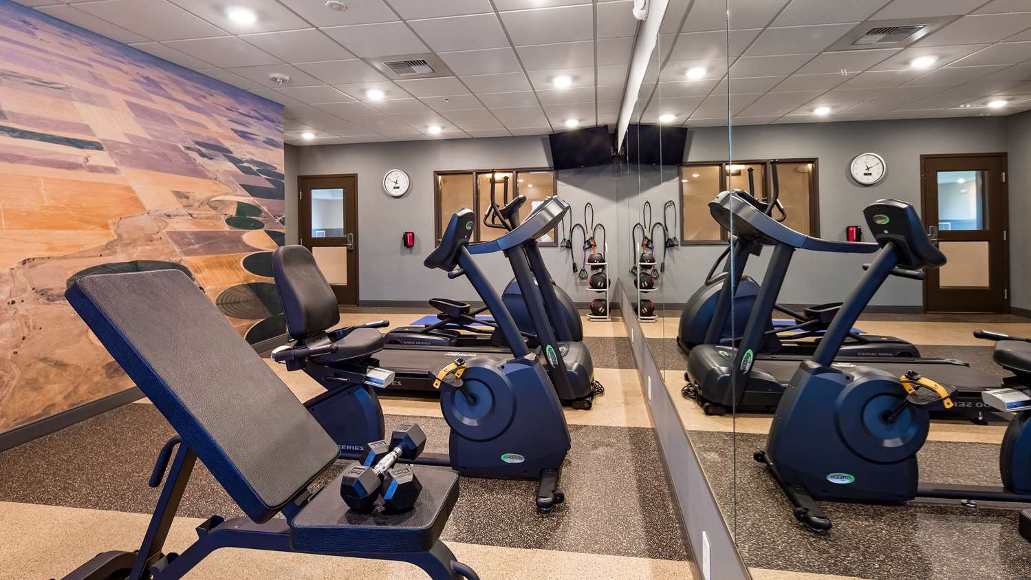 Best Western Plus Overland Inn 6/15