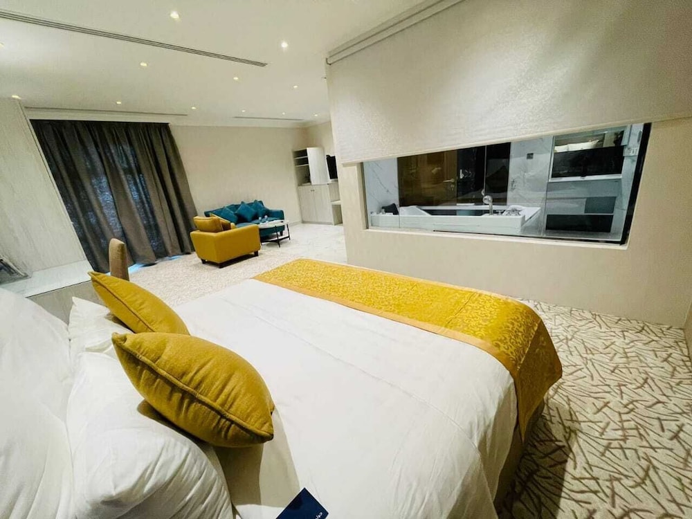 جولدن تيوليب بريدة(Golden Tulip Buraidah Al Qassim Hotel) 8/50