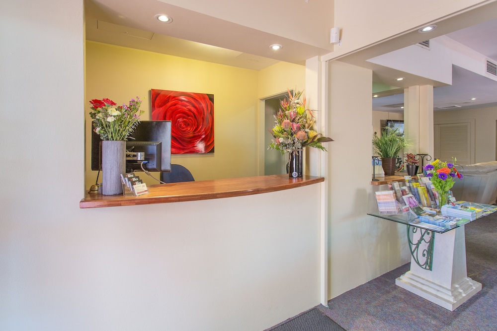 Mackay Rose Motel 7/44