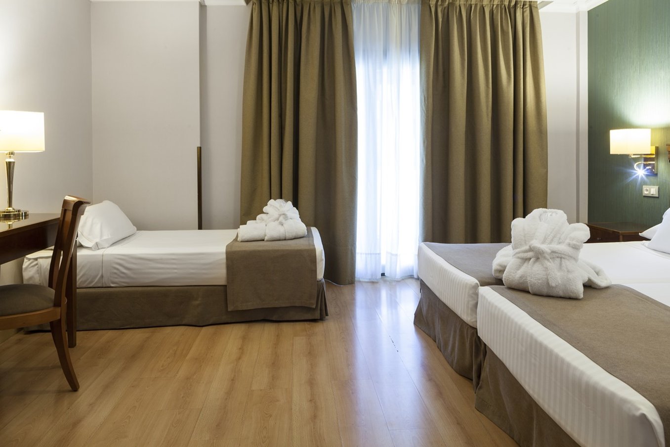 Becquer Hotel 27/59