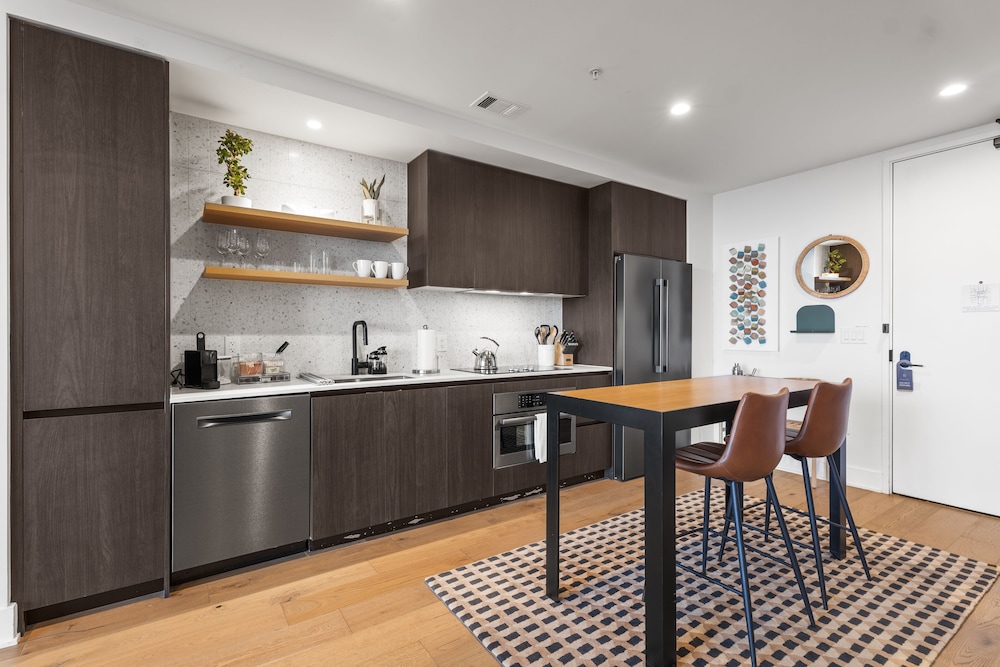 Austin Condo Hotel 34/49