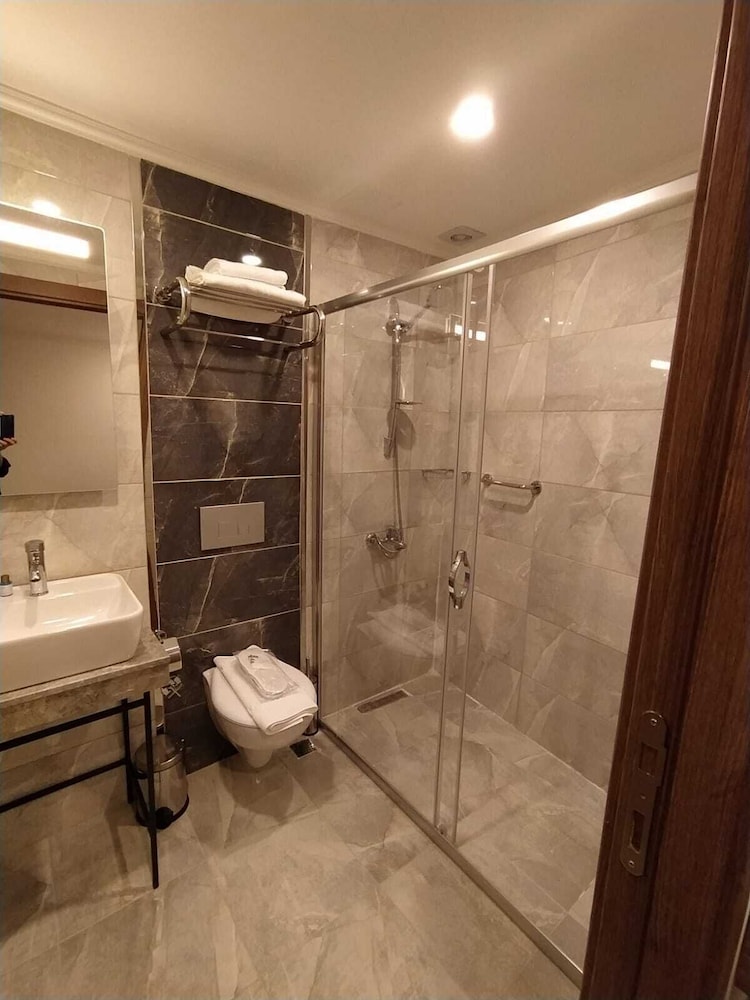 Nupera Hotel 6/51