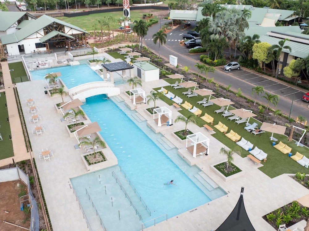 Ibis Darwin Airport Hotel 43/45