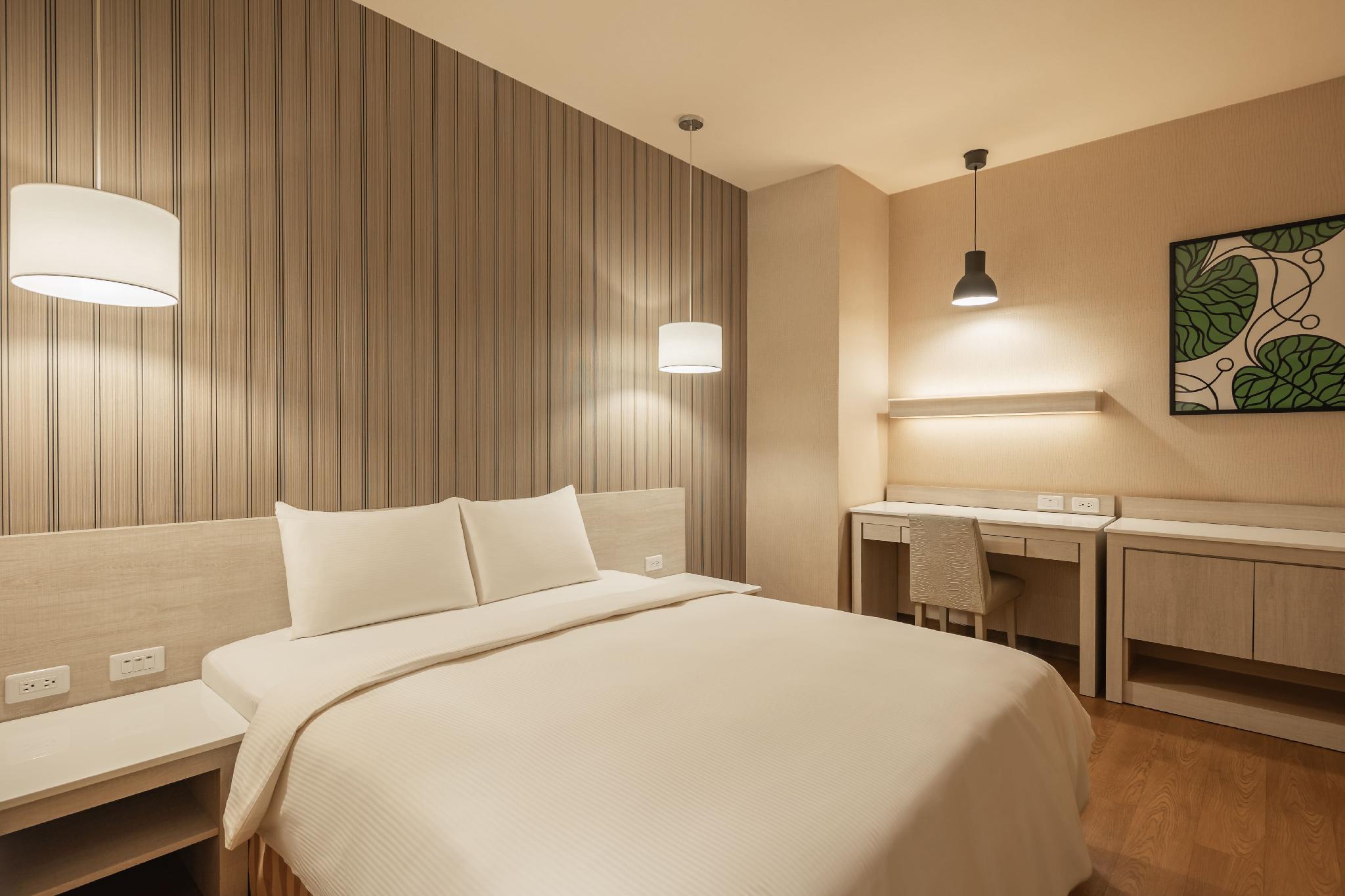 Standard, Double Bed, No Window