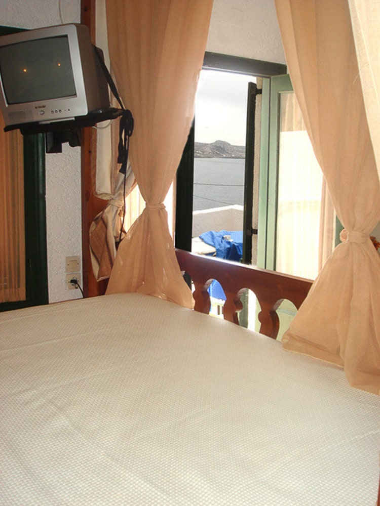 Finiki View Hotel Apartments 26/50