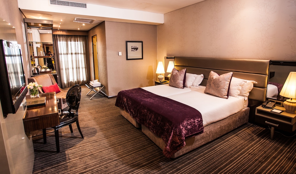 Back, Standard, King Bed, Low Floor