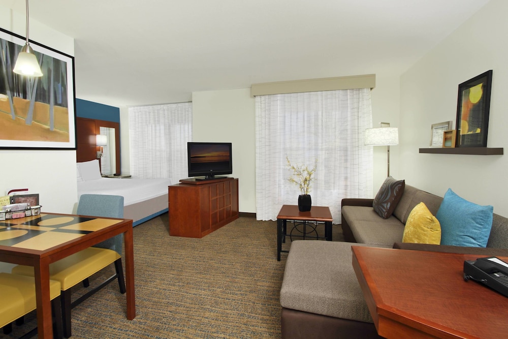 Residence Inn Phoenix Glendale Sports & Entertainment District 30/54