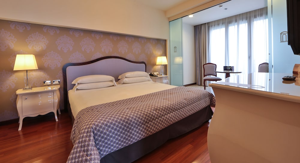 Unahotels Expo Fiera Milano 18/66