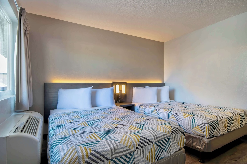 Motel6 Santa Fe, NM 13/43