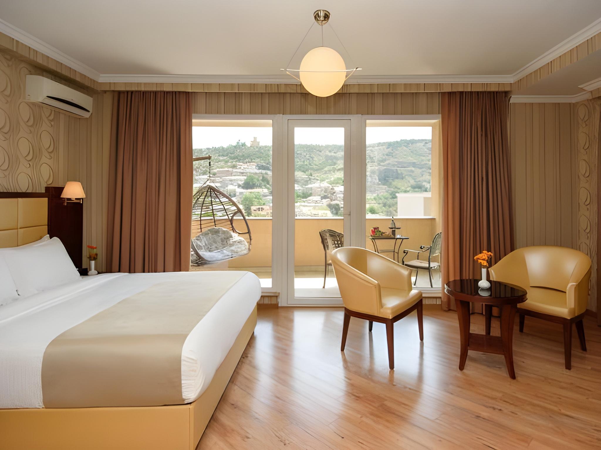 Panorama, King Bed, Queen Bed