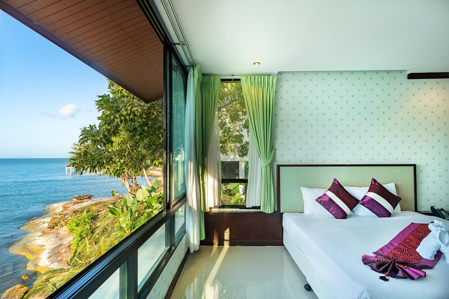 جناح سوبيريور بسرير مزدوج بإطلالة على البحر بشرفة