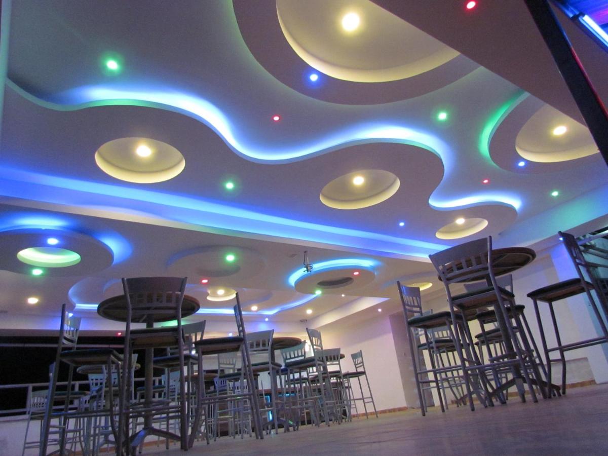 Raygreen Hotel 44/45