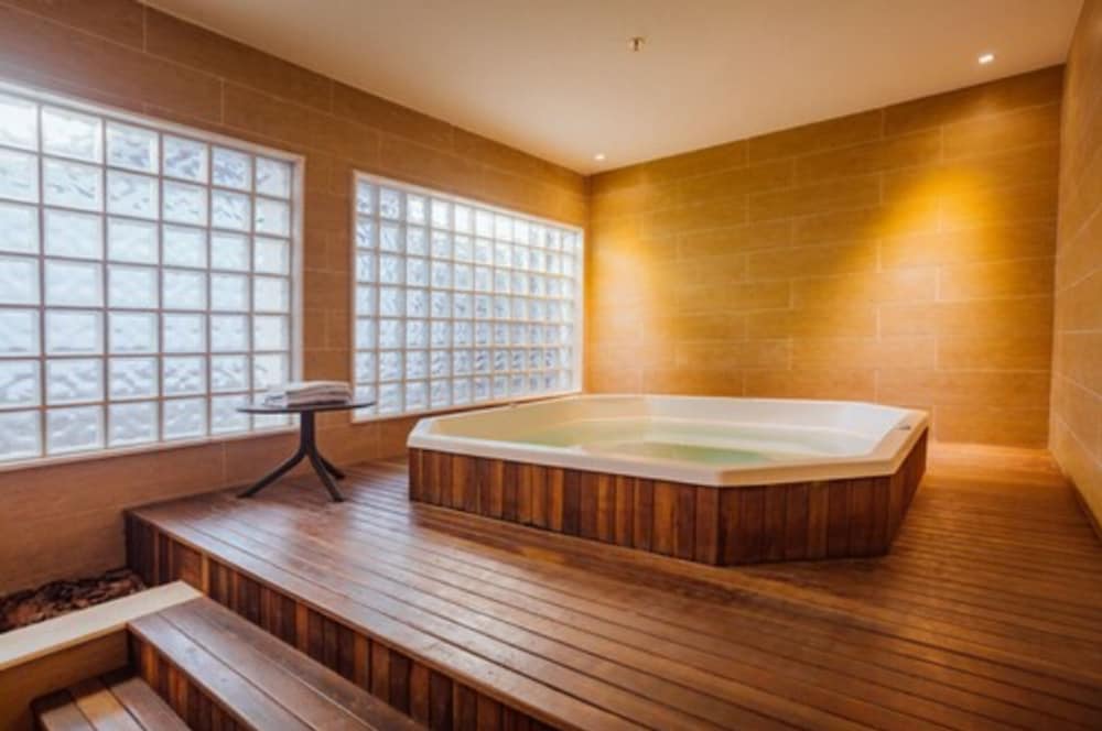 Hotel Laghetto Stilo Barra 37/80