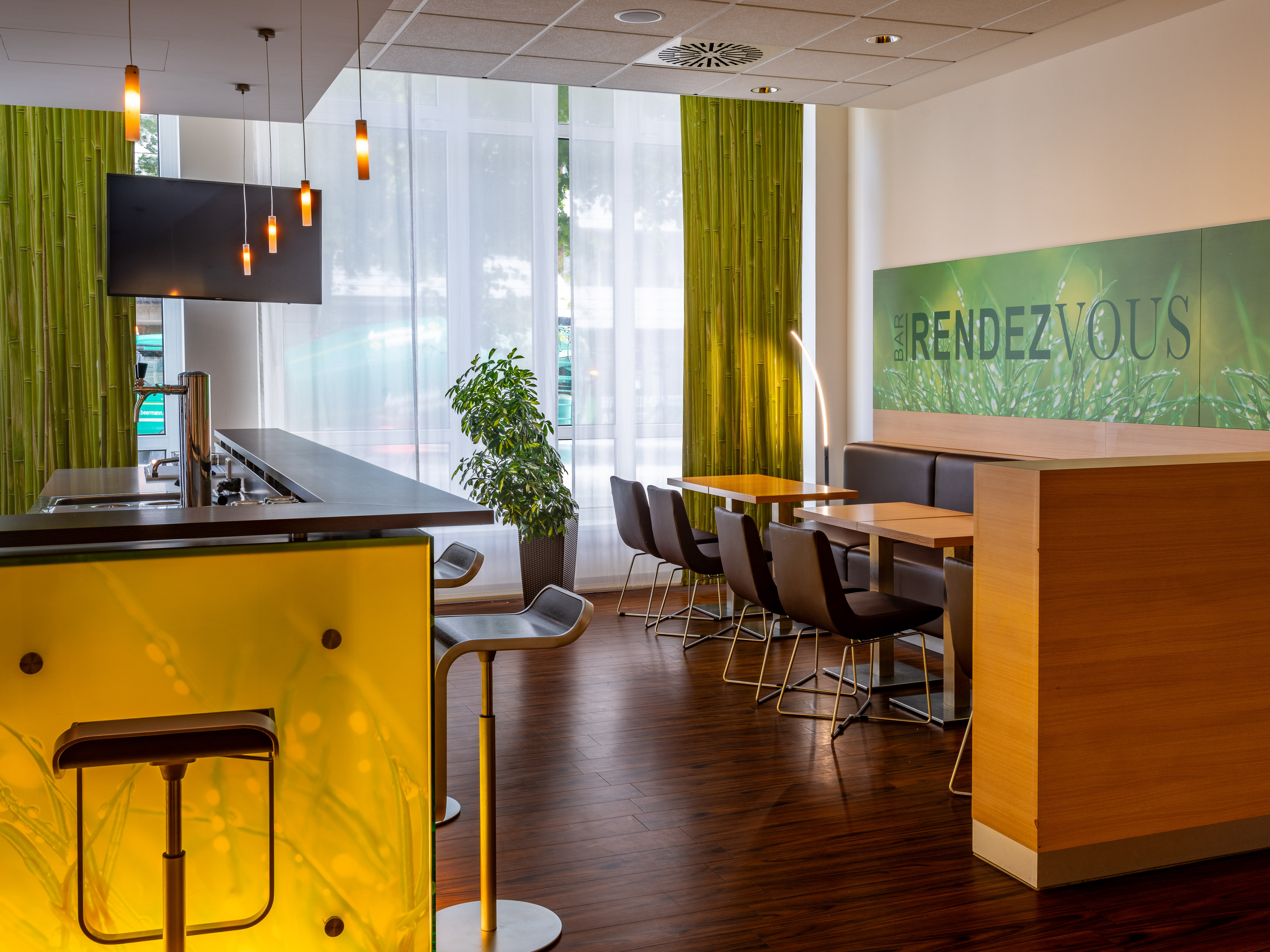 B&B Hotel Aachen-Hbf 26/50