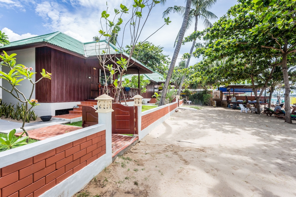 Lamai Coconut Beach Resort 55/65