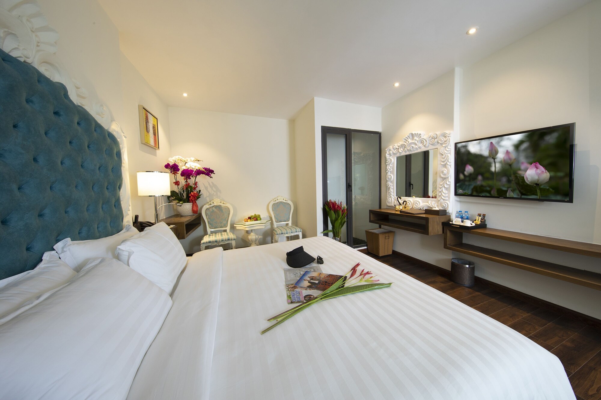 EXECUTIVE, DOUBLE BED