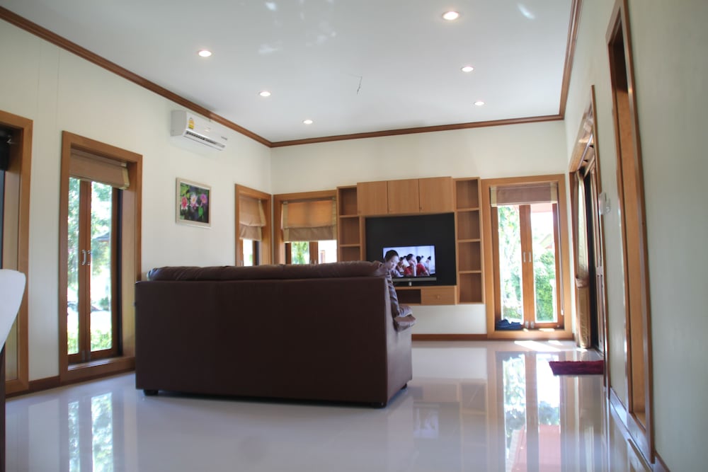 Ban Thaithip Resort 10/54