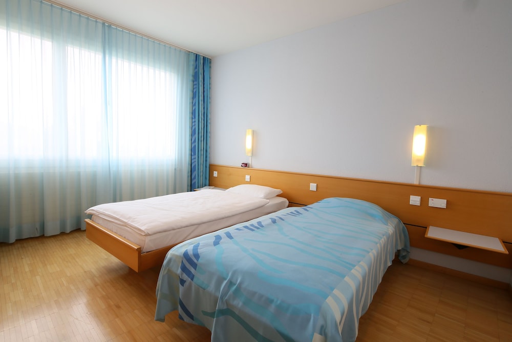 A1 Hotel Restaurant Grauholz AG 14/40