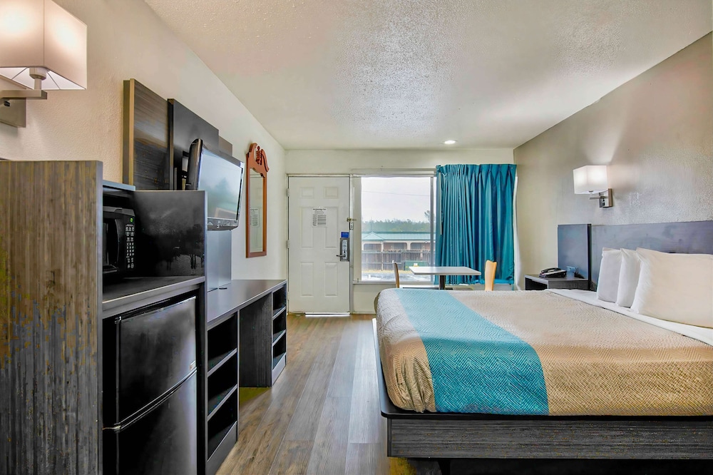 Motel6 Byron, GA 12/27