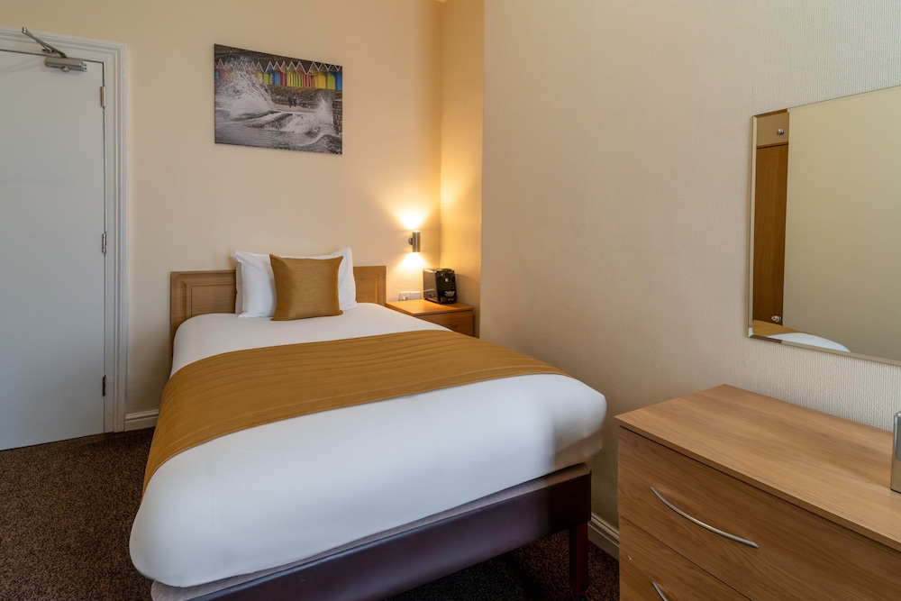 Clifton Hotel Scarborough 17/50