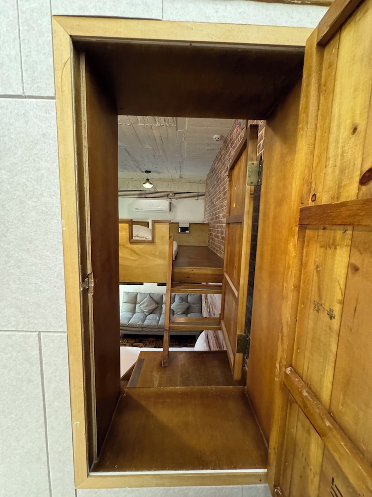 Slow Pace Tainan Hostel 19/32